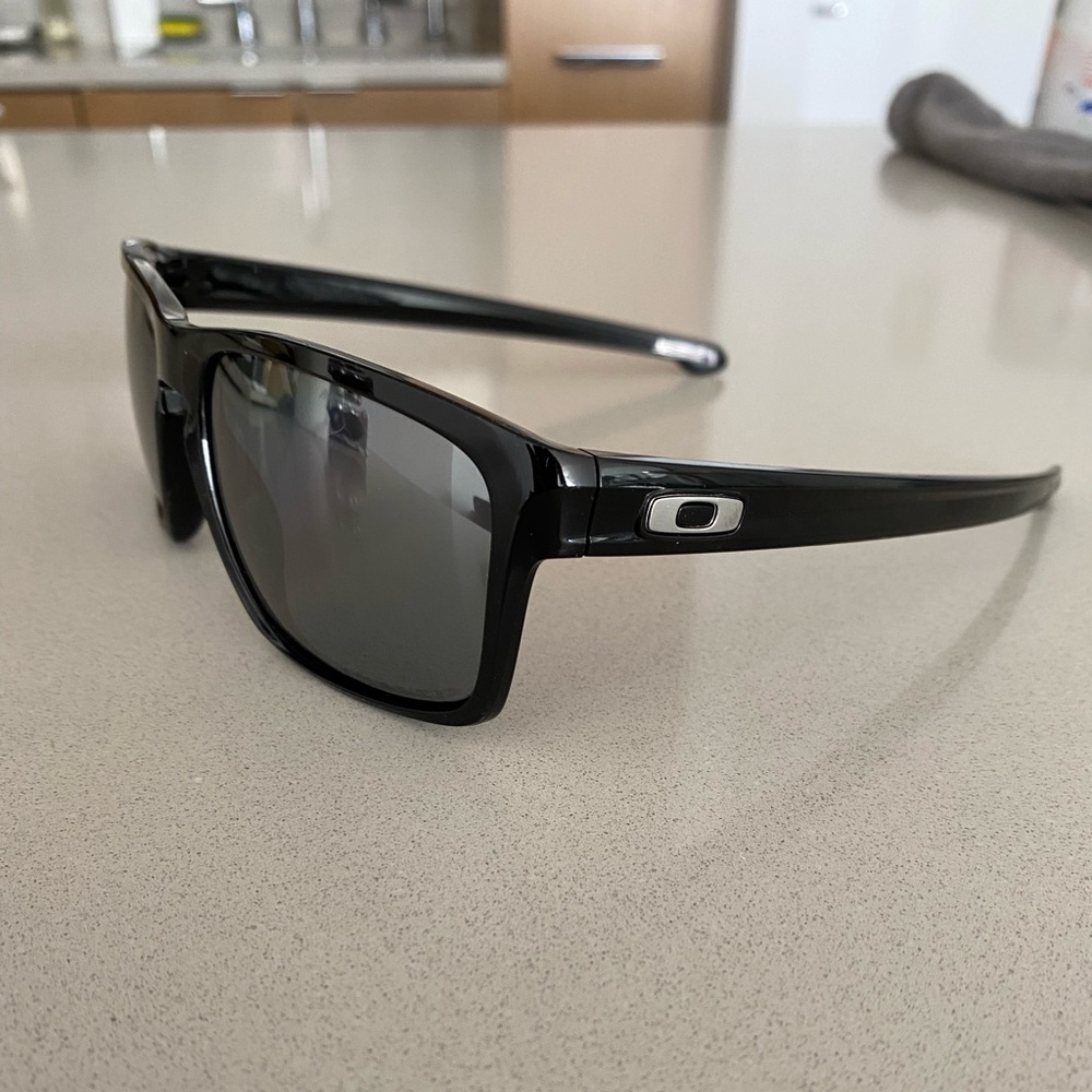Black Oakley Sliver sunglasses. Polarized.